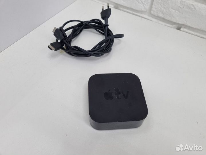 Приставка SMART TV Apple 4 32 Gb (A1625)