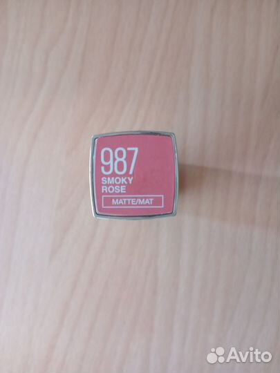 Помада Maybelline Color Sensational 987 новая