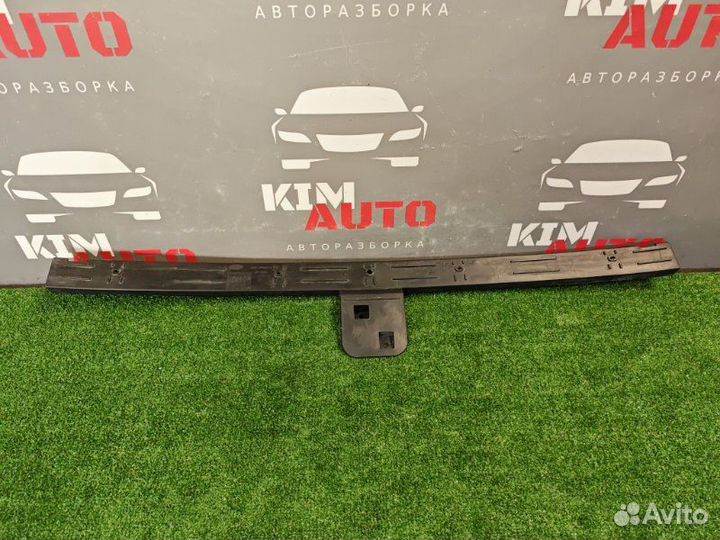 Кронштейн заднего бампера Ford Focus 2 хэтчбек 1.6