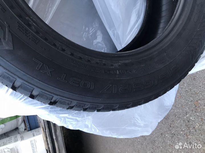 Nokian Tyres Hakkapeliitta 8 SUV 215/65 R17