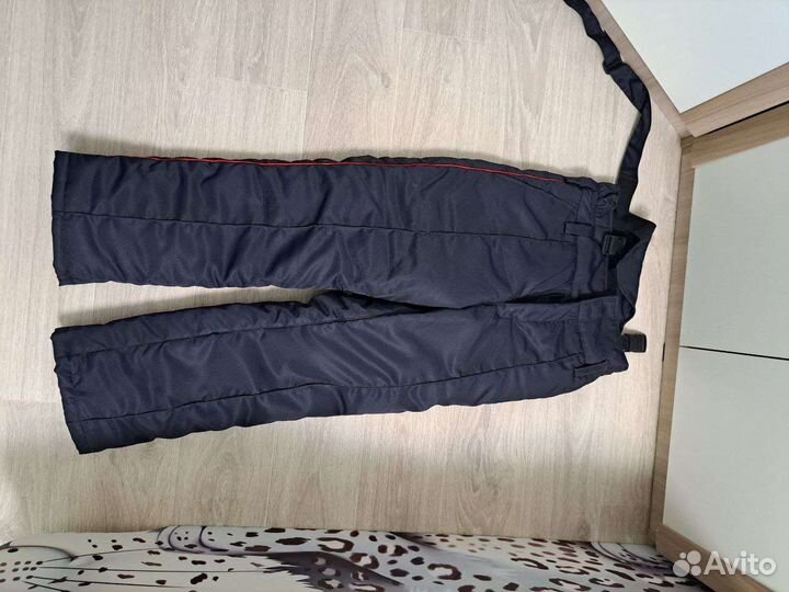 Женская форма полиции