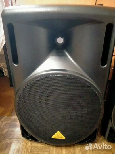 Активные колонки Beringer eurolive B215D