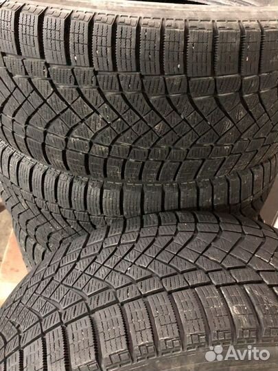 Pirelli Ice Zero 265/60 R18