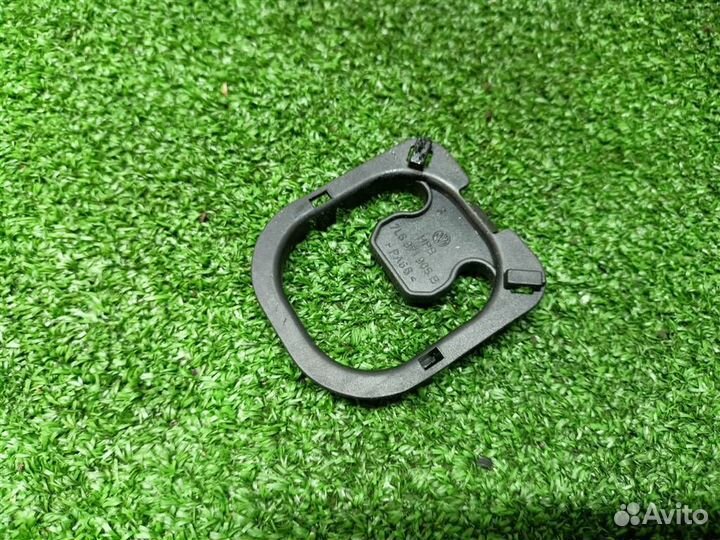 Крепеж VW Touareg 2002-2010