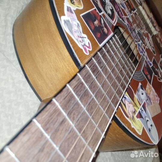 Классическая гитара шестиструнная бу
