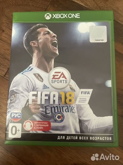 Xbox one x 1Tb + черный геймпад + игра fifa 18