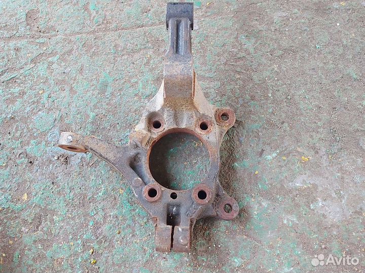 Кулак поворотный Kia Optima, передний левый