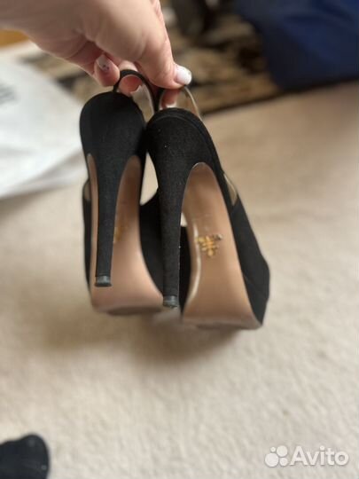 Босоножки Prada 36