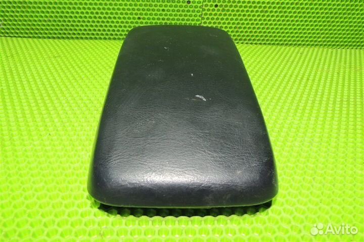 Подлокотник Toyota Caldina AT211 7AFE 2000