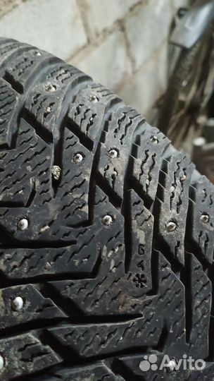 Nokian Tyres Hakkapeliitta 8 215/60 R16