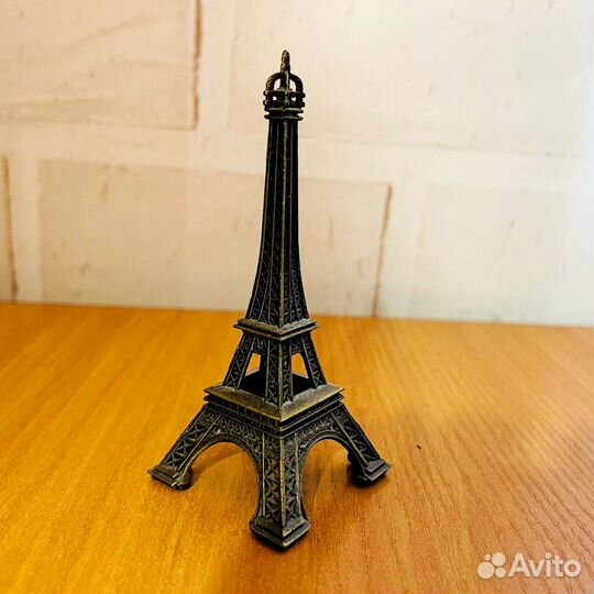 Эйфелева башня