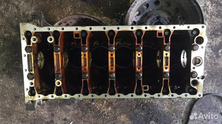 Блок цилиндров двигателя Volvo S80 I TS XY 2.9 2.8