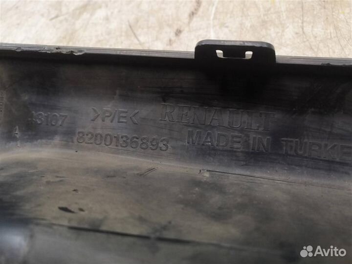 Накладка заднего бампера Рено Клио 2 Симбол