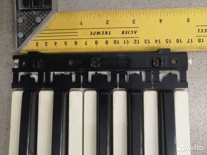 Клавиши от синтезатора Yamaha