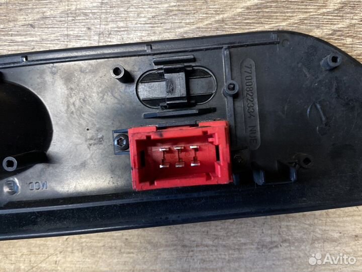 Renault laguna 1 блок кнопок стеклоподъёмников