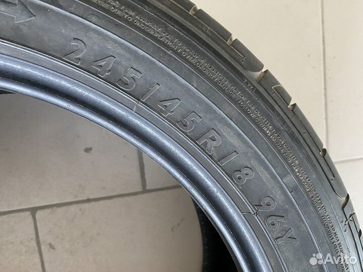 Dunlop SP Sport 9000 245/45 R18 96Y