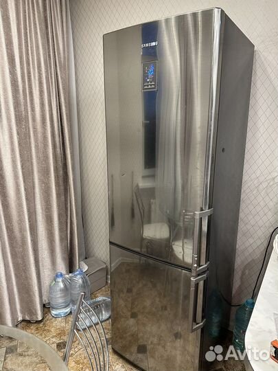 Холодильник samsung