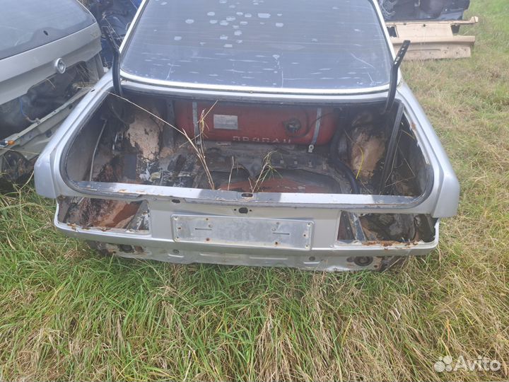 Задняя часть кузова Mercedes w126