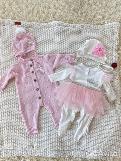 Комплект на выписку для девочки