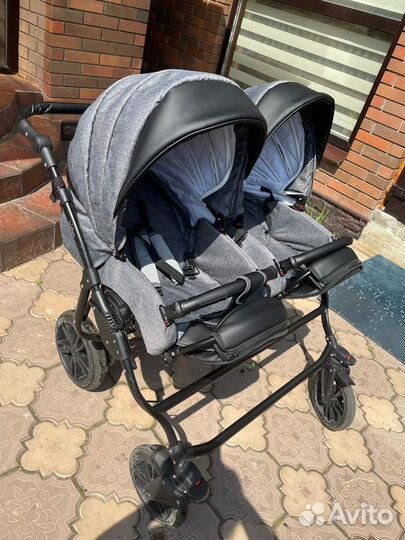 Коляска для двойни