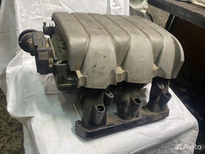 Впускной коллектор audi a6c6 2.4