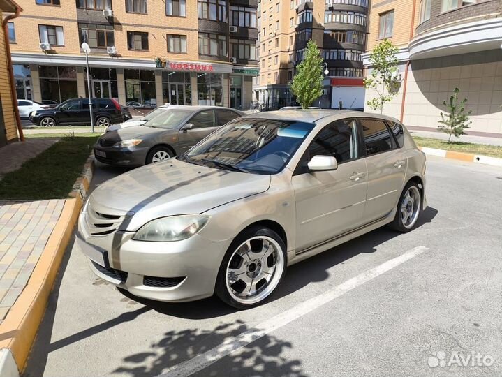 Mazda 3 1.6 МТ, 2005, битый, 312 000 км