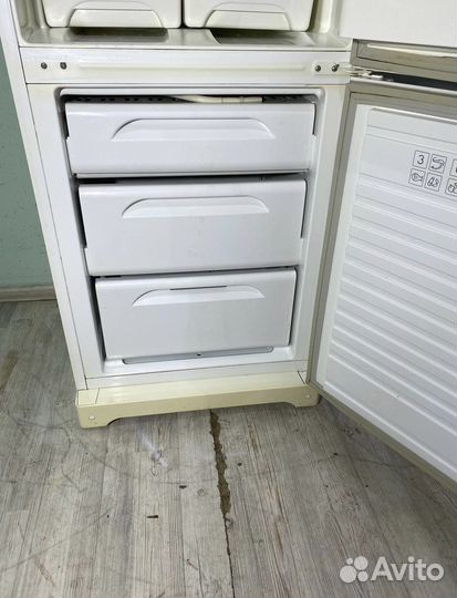 Холодильник Stinol