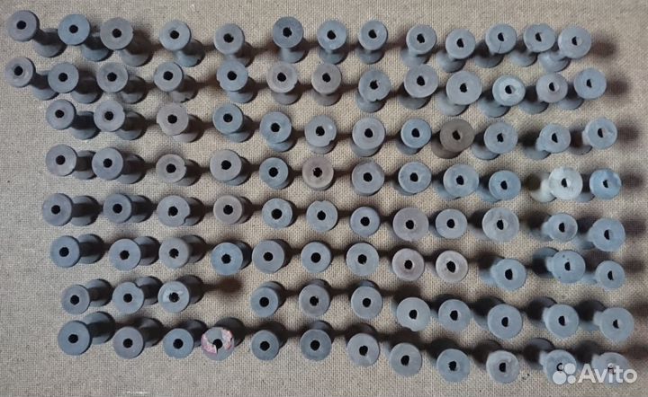 Старинные деревянные катушки