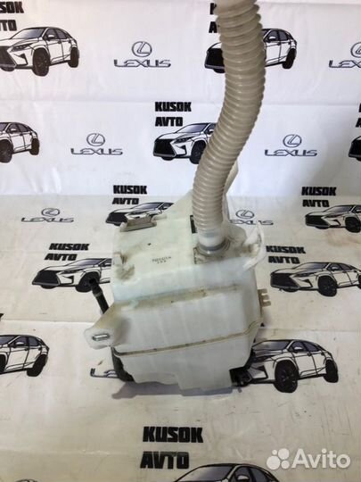 Бачок стеклоомывателя Lexus Rx 270 AGL10 1AR-FE