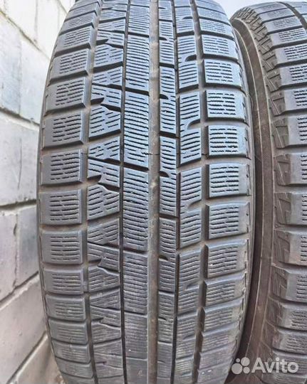 Yokohama Ice Guard IG50+ 215/55 R17 97V