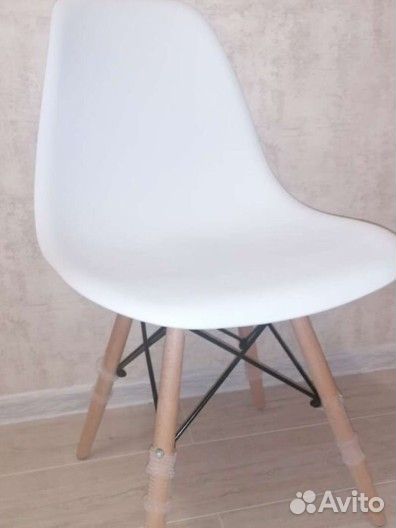 Новый Комплект стульев