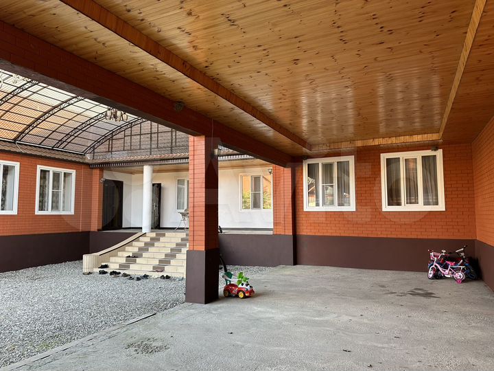 Дом 180 м² на участке 22 сот.