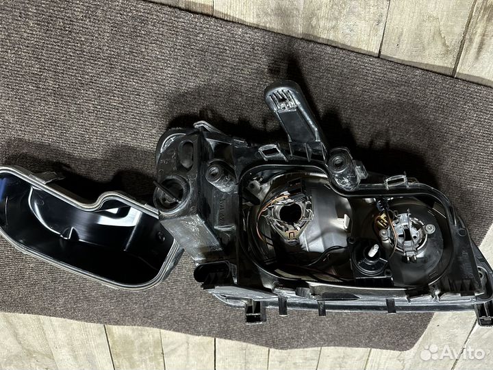 Фара Ford Focus 2 левая