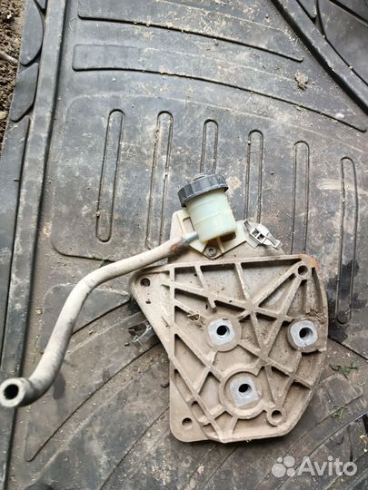 Кронштейн изитроника opel astra h/meriva a