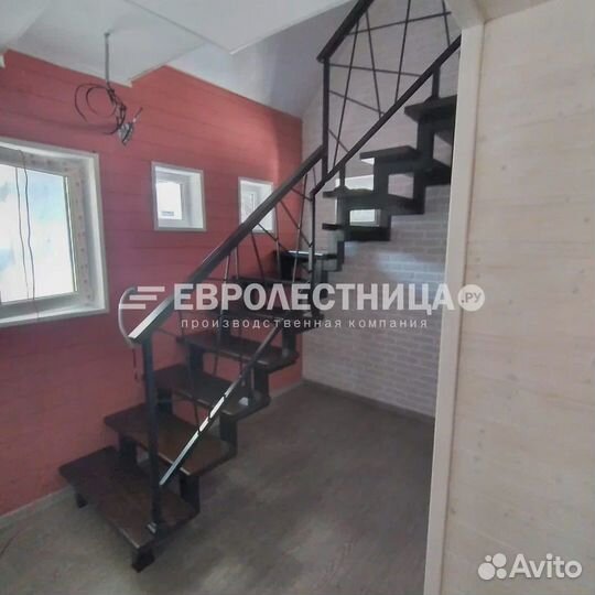 Лестница на второй этаж