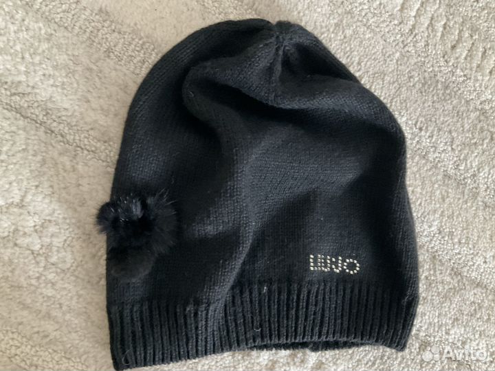 Продам шапку liu jo