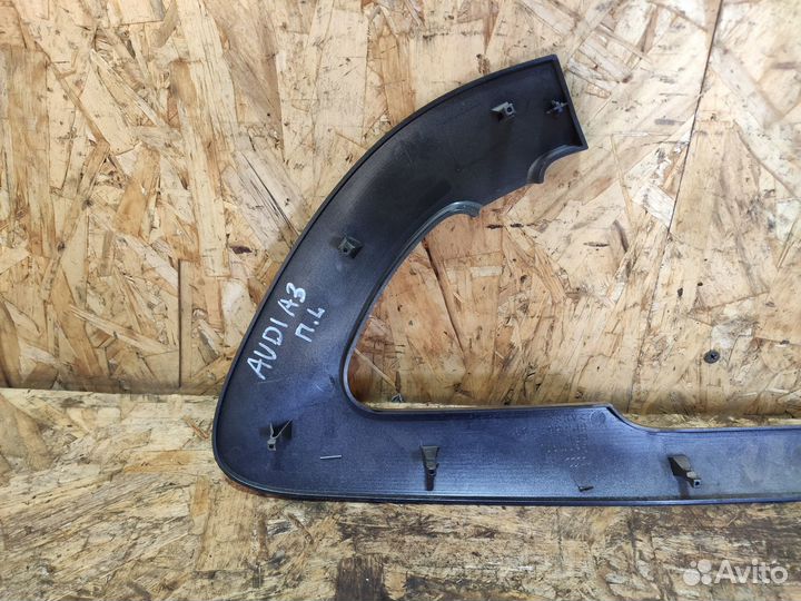 Накладка левой двери Audi A3 8P рестайлинг 2 купе