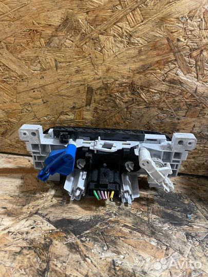 Блок управления печкой Рено Логан Сандеро