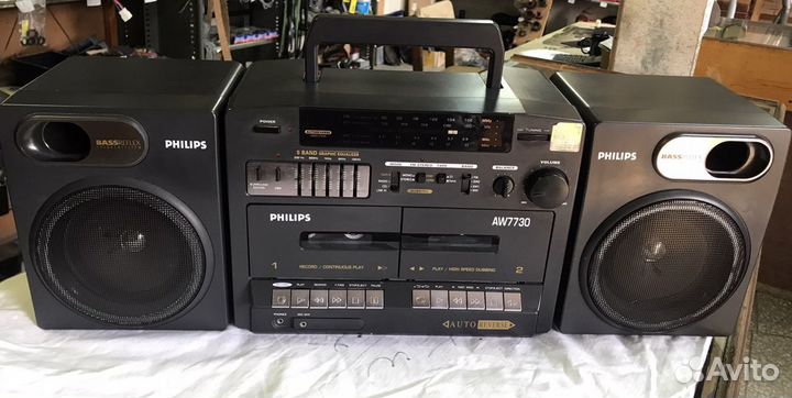 Магнитола Philips AW7730