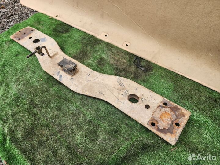 Балка под МКПП Great Wall Safe