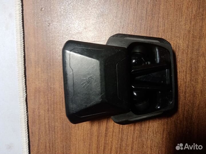 Беспроводные наушники bloody m70