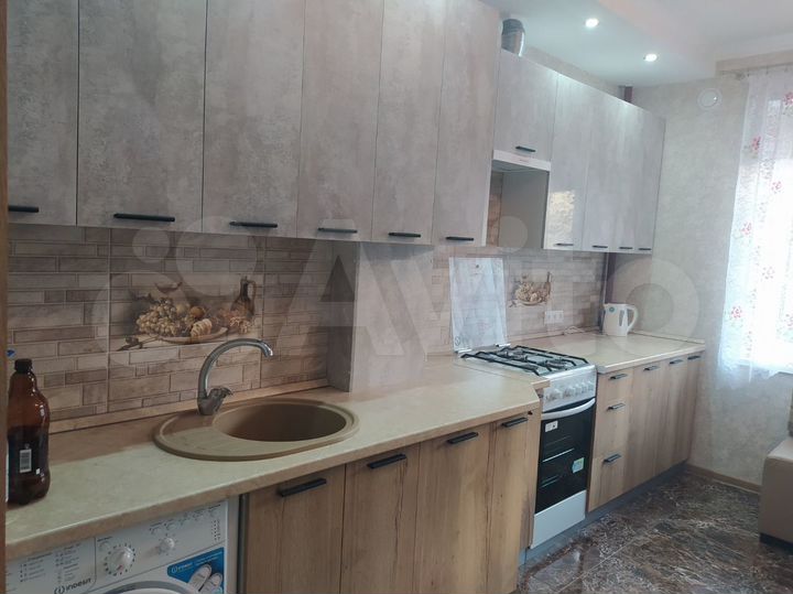 2-к. квартира, 65 м², 2/9 эт.