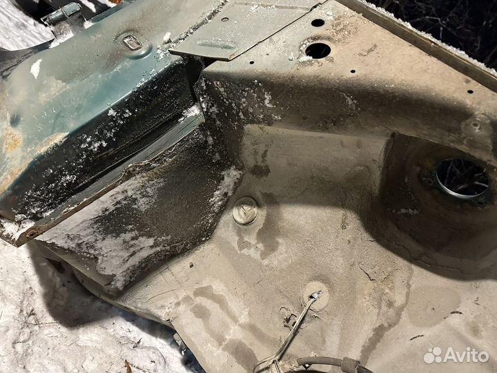 Лонжерон BMW e34