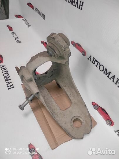 Кулак задний левый BMW X5 E53 2000-2007