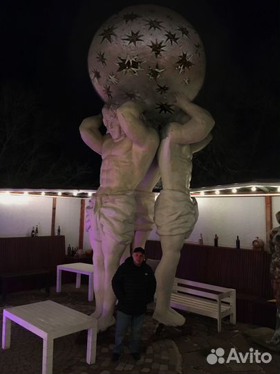 Атлант скульптура ангел