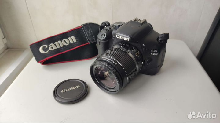 Canon 550D kit 18-55mm IS (пробег 10 тыс)