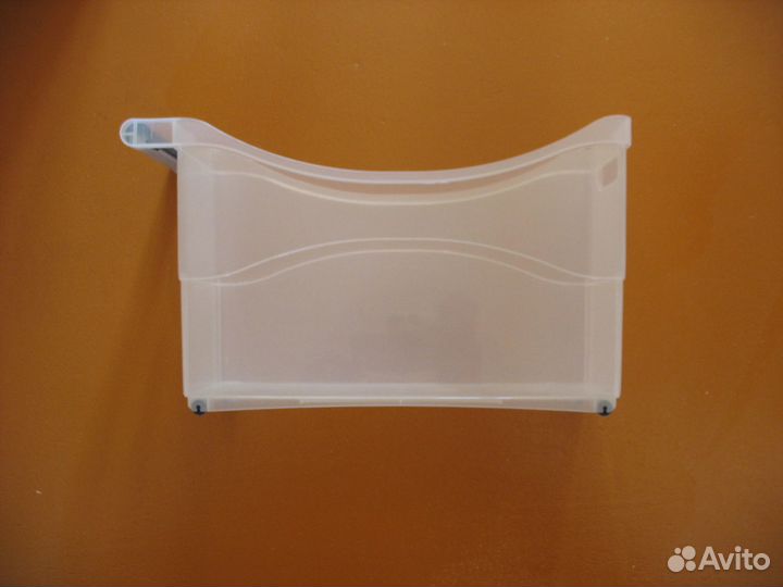 Контейнер пластиковый на колесиках