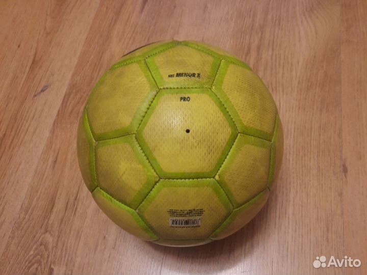Футбольный мяч nike menor x размер 4
