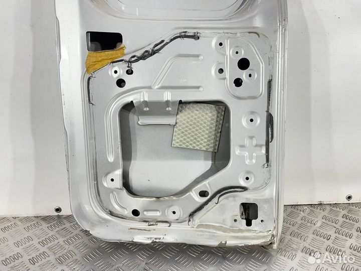 Дверь багажника правая LADA Largus 2010