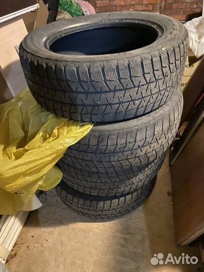 Bridgestone Blizzak Ice 215/55 R16